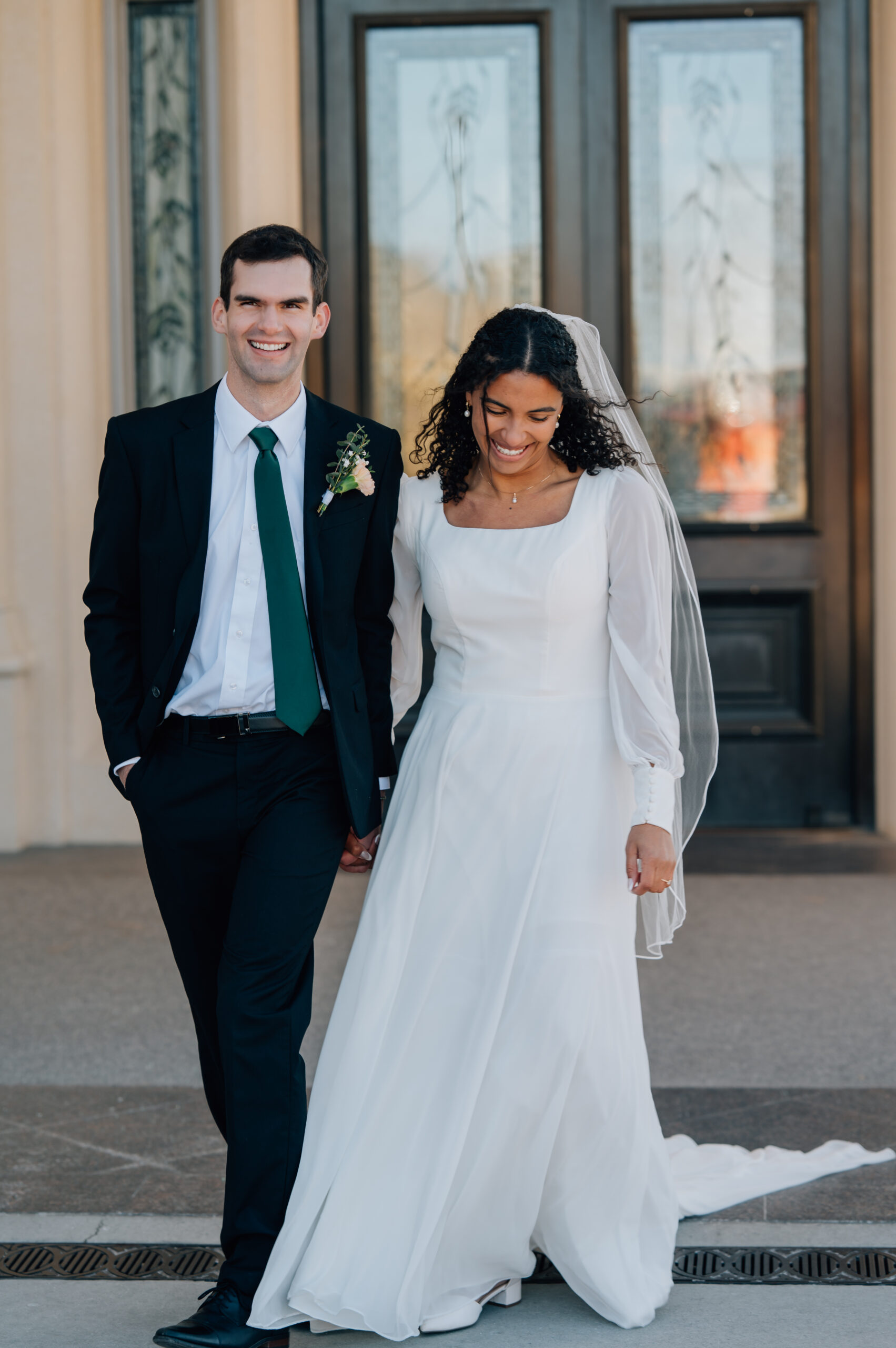 LDS temple wedding portraits of bride and groom in Payson Utah